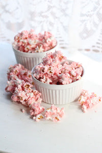 Pinkes Schoko-Popcorn